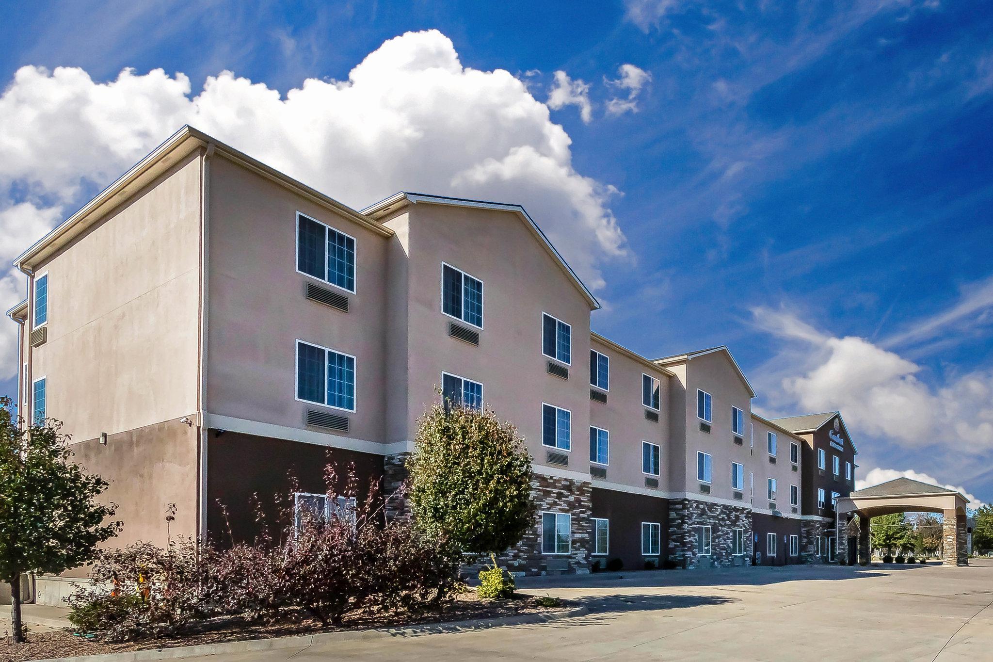 Comfort Inn & Suites Near Bethel College Newton Kültér fotó