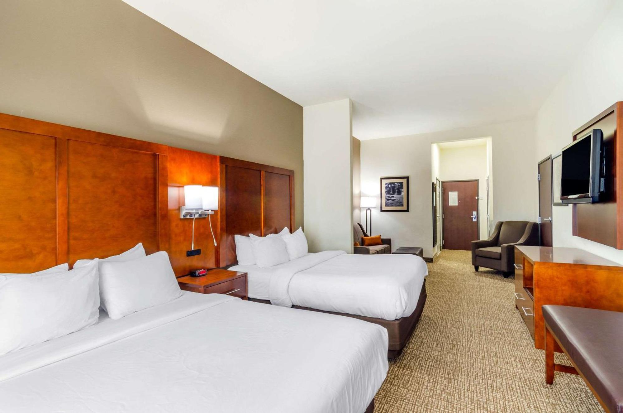 Comfort Inn & Suites Near Bethel College Newton Kültér fotó