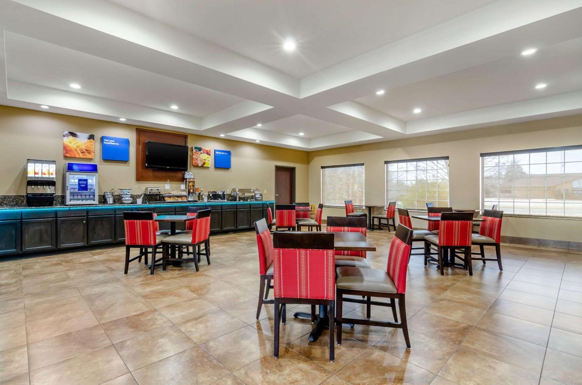 Comfort Inn & Suites Near Bethel College Newton Kültér fotó
