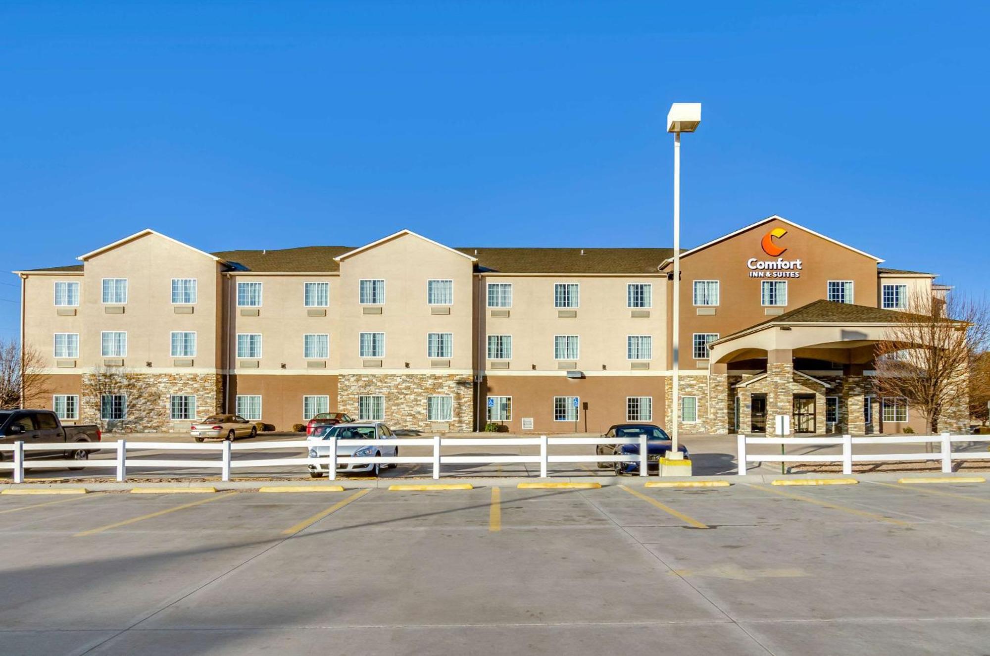 Comfort Inn & Suites Near Bethel College Newton Kültér fotó
