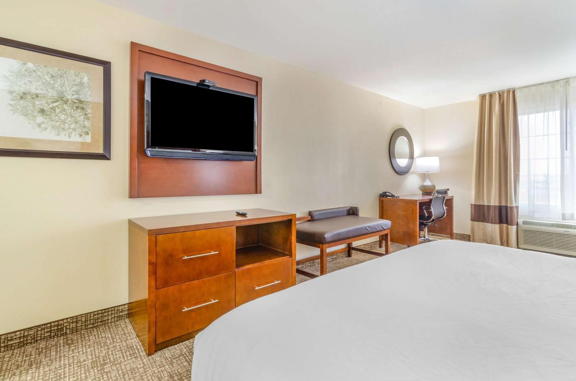 Comfort Inn & Suites Near Bethel College Newton Kültér fotó