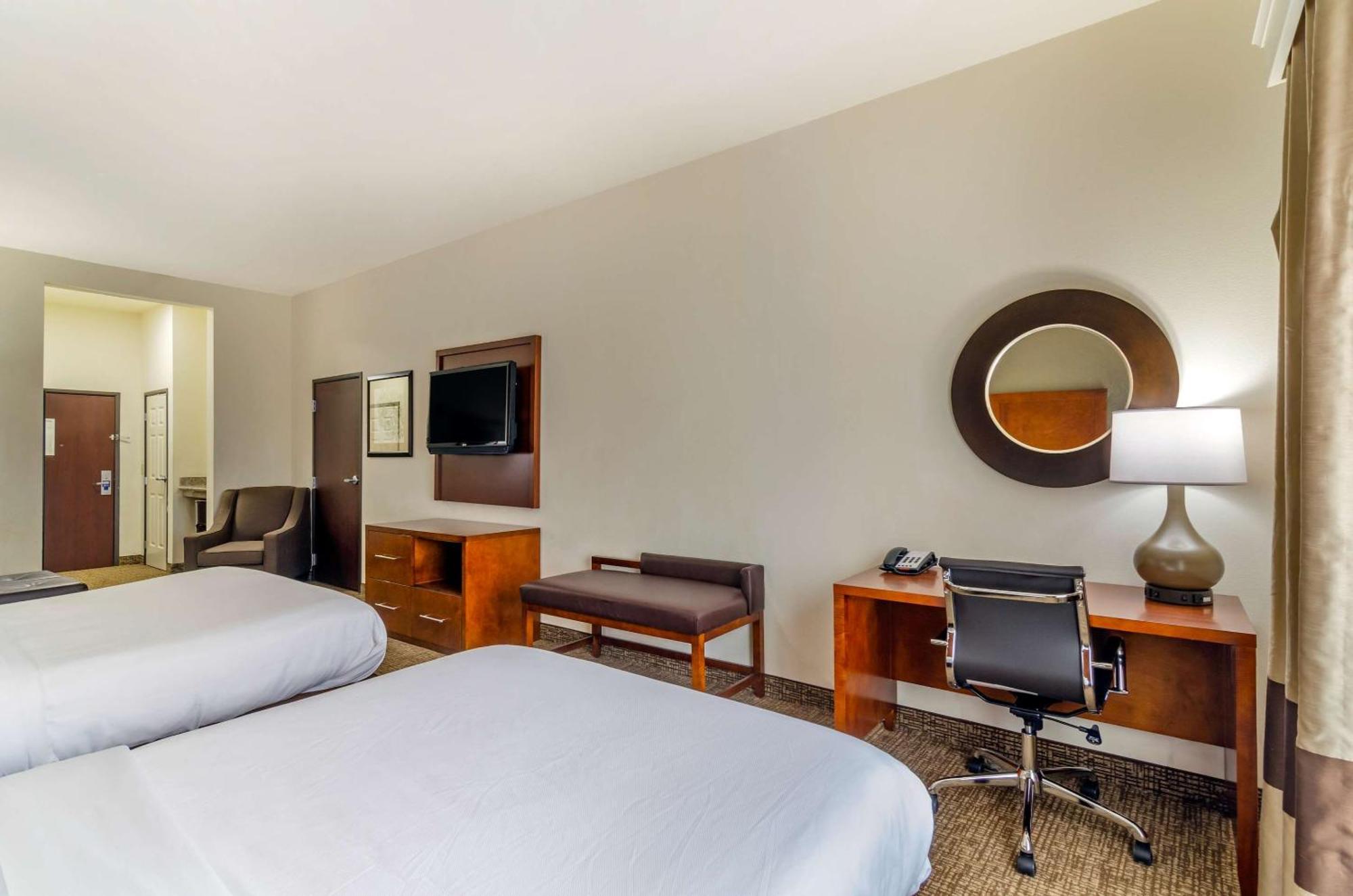 Comfort Inn & Suites Near Bethel College Newton Kültér fotó