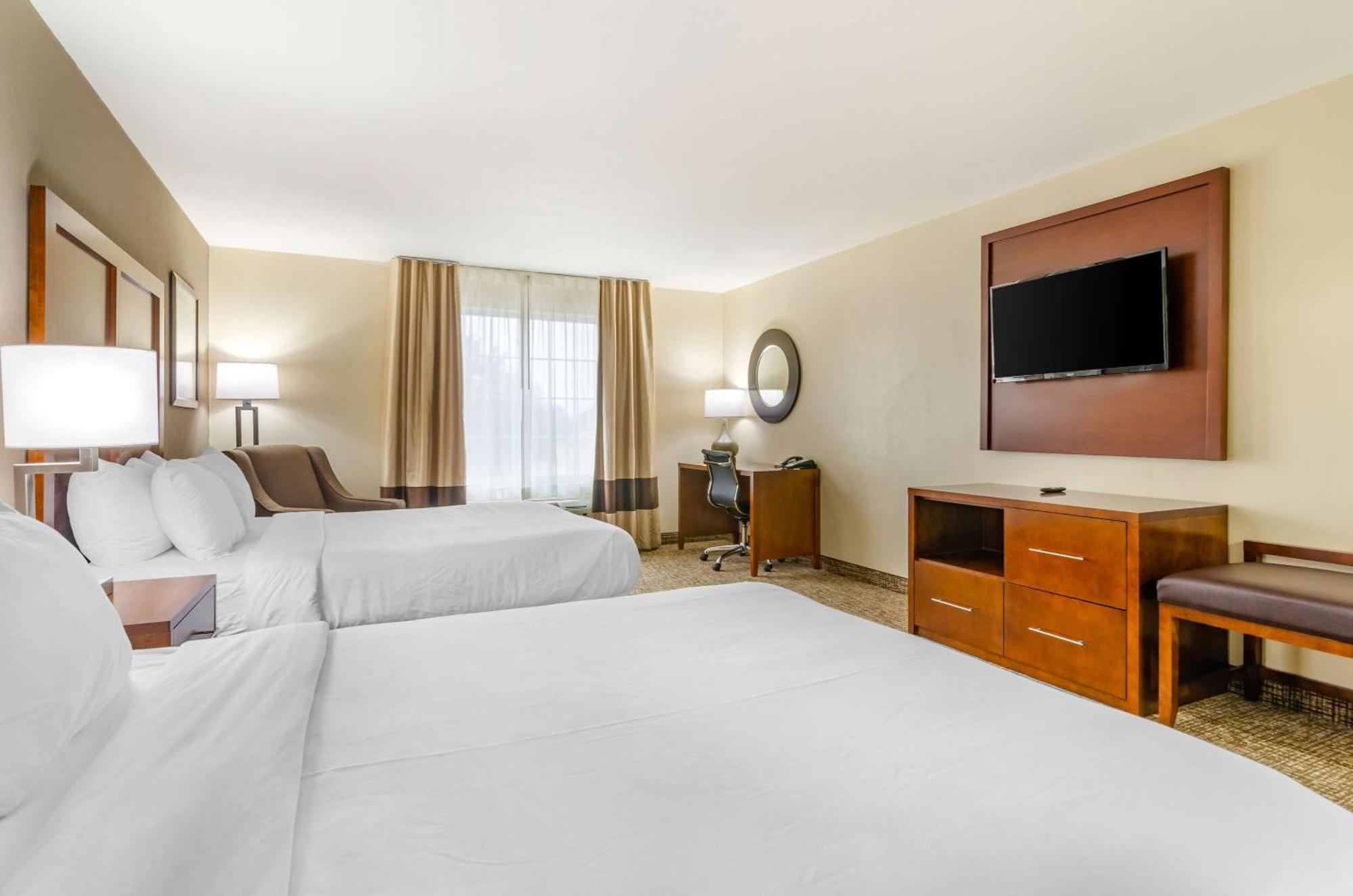 Comfort Inn & Suites Near Bethel College Newton Kültér fotó