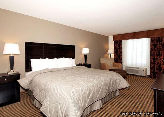 Comfort Inn & Suites Near Bethel College Newton Szoba fotó