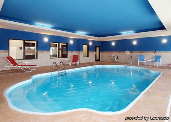 Comfort Inn & Suites Near Bethel College Newton Létesítmények fotó
