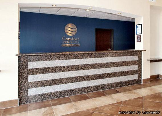 Comfort Inn & Suites Near Bethel College Newton Beltér fotó